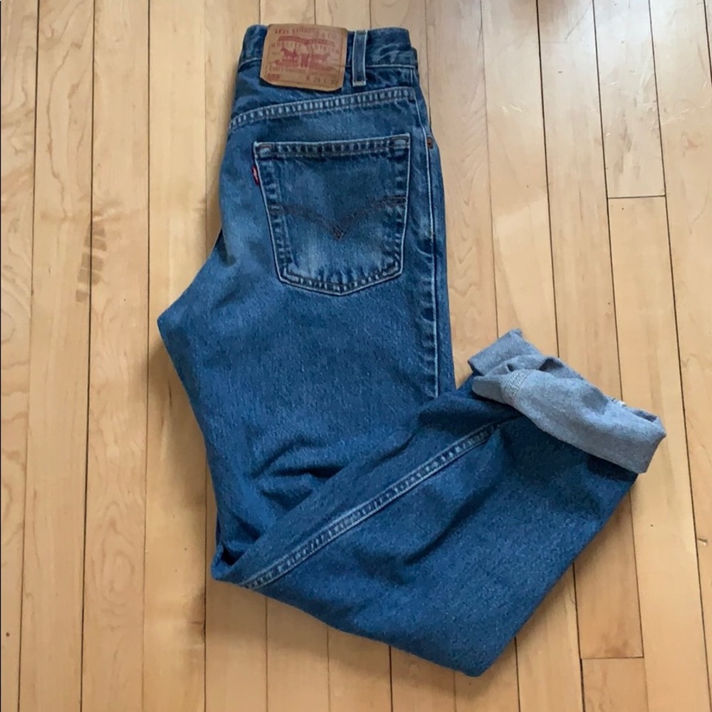 Levi’s mom jeans
